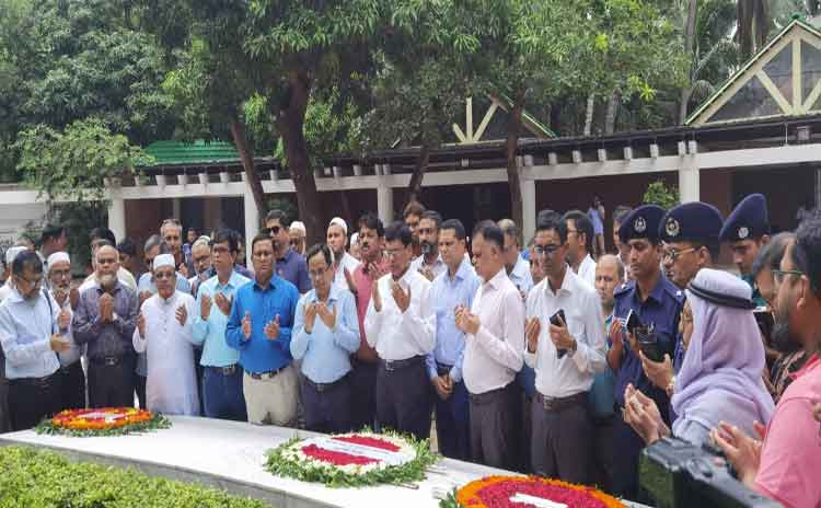 Honorable Comptroller and Auditor General Mr. Md. Nurul Islam placed wreaths at the mausoleum of Father of the Nation Bangabandhu Sheikh Mujibur Rahman